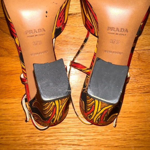 Prada satin printed block heel pumps - Picture 9 of 10